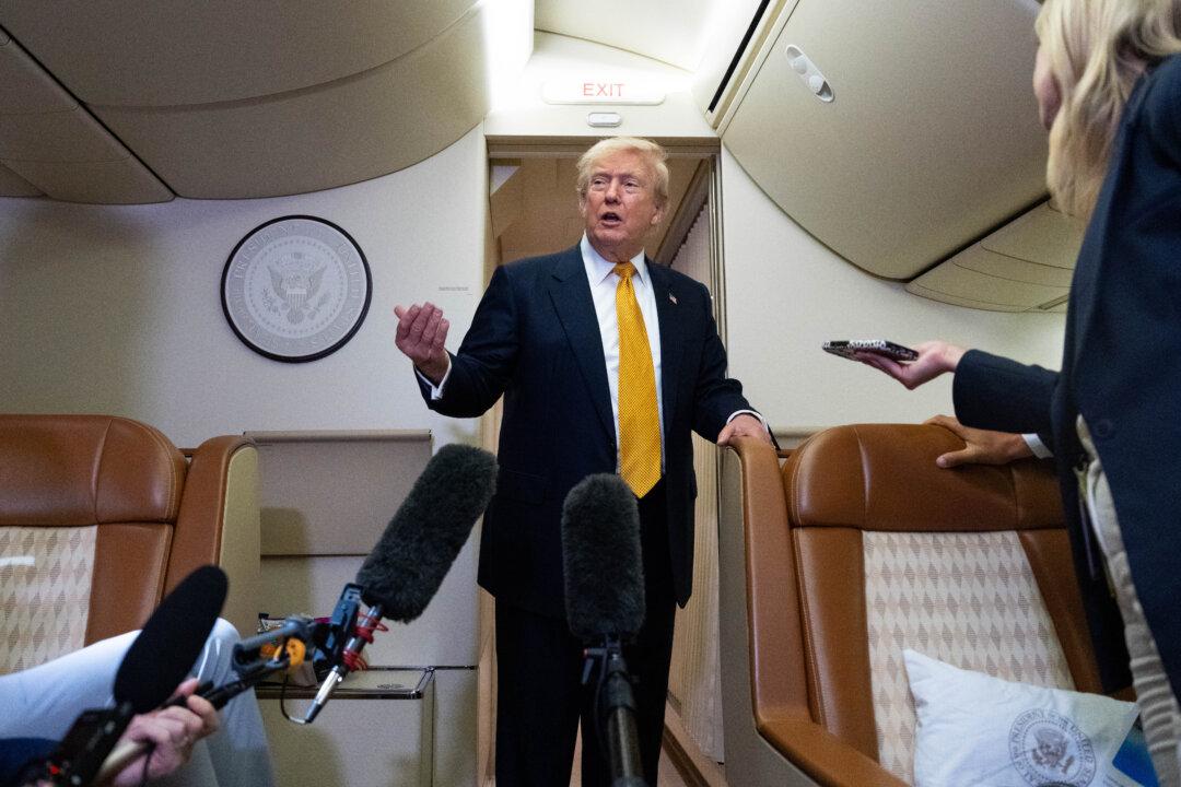 Trump Agrees to More Iran Talks, Reiterates Ceasefire Is Over