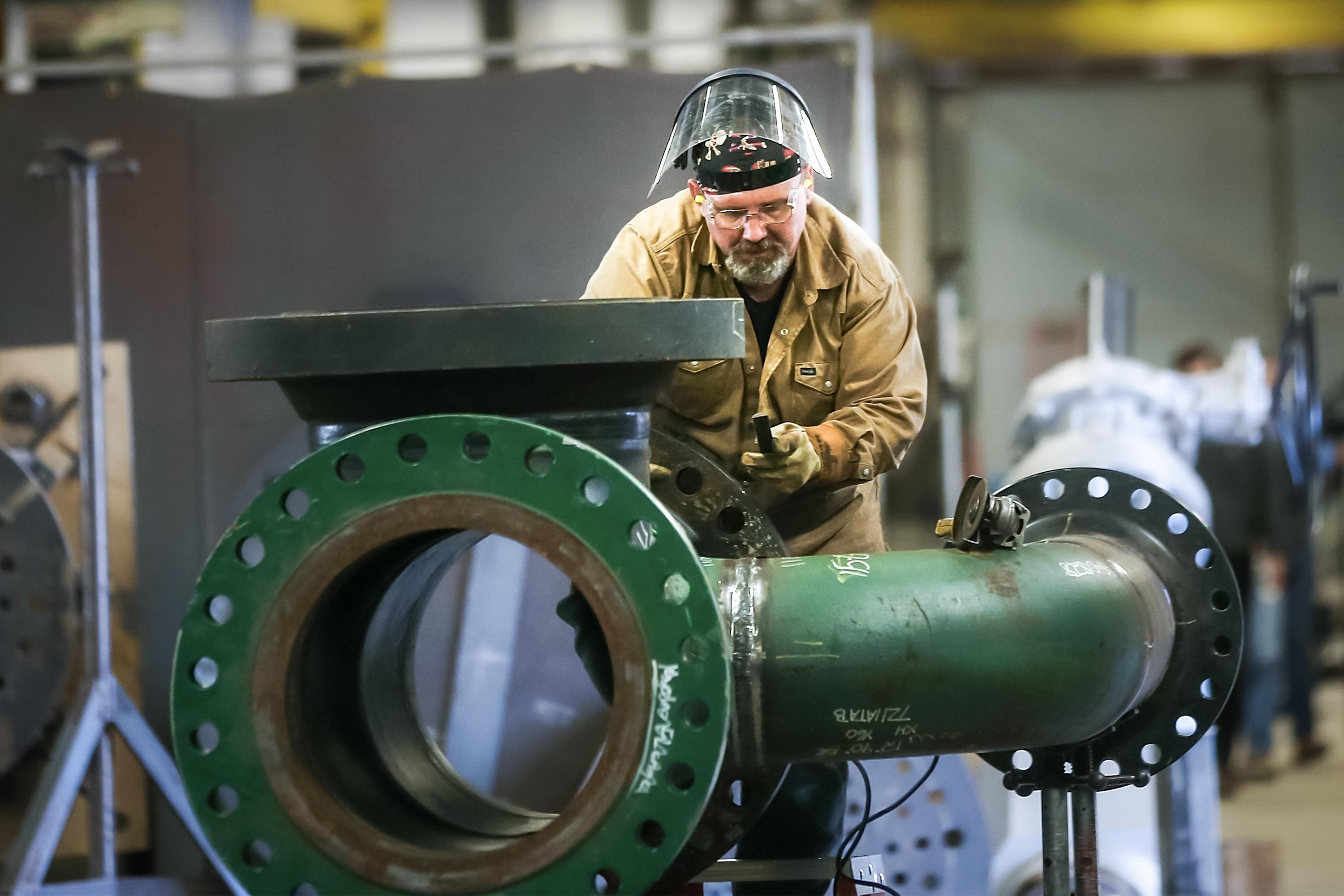 Inside the Race to Fix America’s Gas Pipelines Amid AI Center Boom