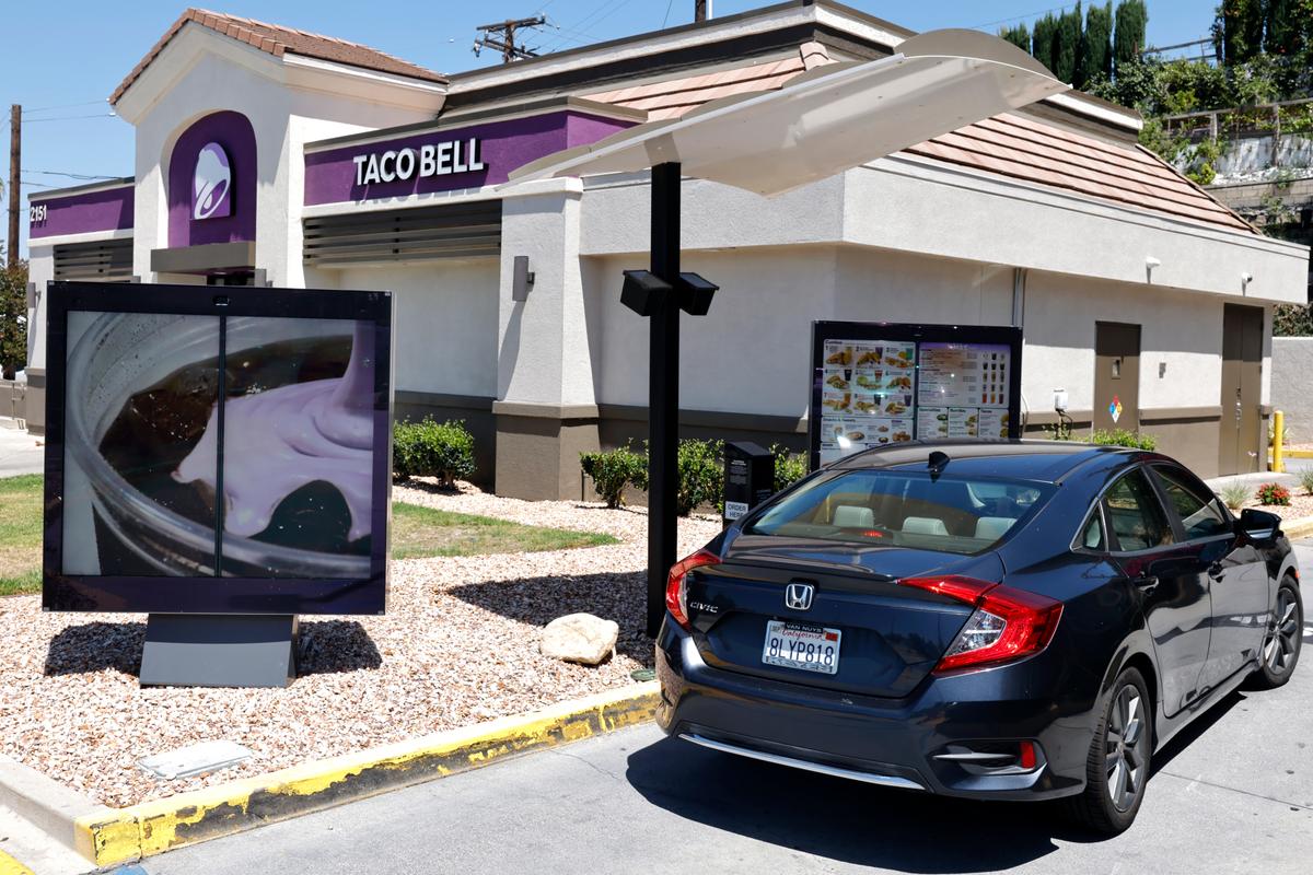 Taco Bell Confirms Removal of Some Items but Says No Confirmed Link to Cyclosporiasis Outbreak