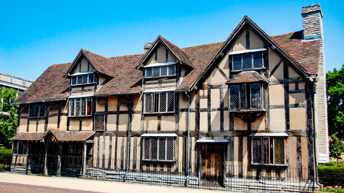 Stratford-Upon-Avon: To See or Not to See?