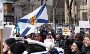 Protesters Smash Windshield of NS Premier’s Vehicle