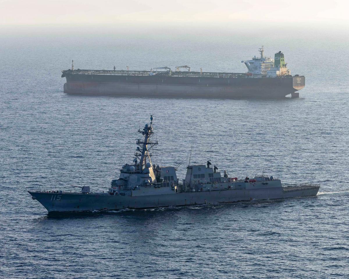 Iran Threatens Regional Infrastructure if US Attacks Its Power Plants, Bridges