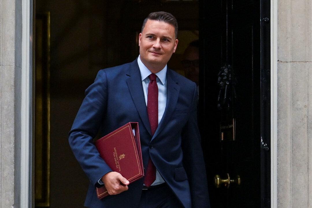 New British Defense Secretary Says Europe ‘Shaken out of Complacency’ by Trump