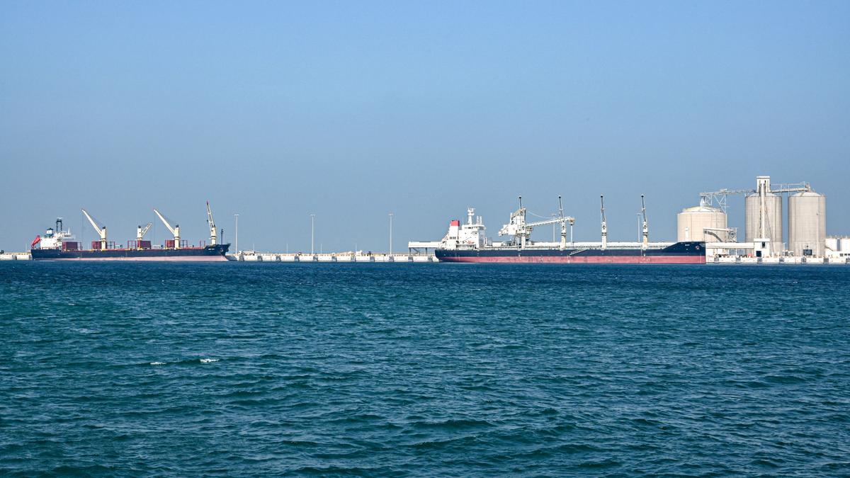 Houthis Say They Attacked Two Saudi Tankers; Saudi Arabia Says One Ablaze in Red Sea