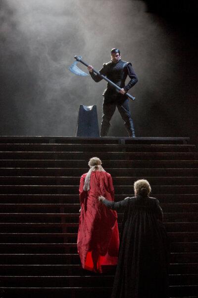 A scene from Donizetti's "Maria Stuarda." (Ken Howard/Metropolitan Opera)