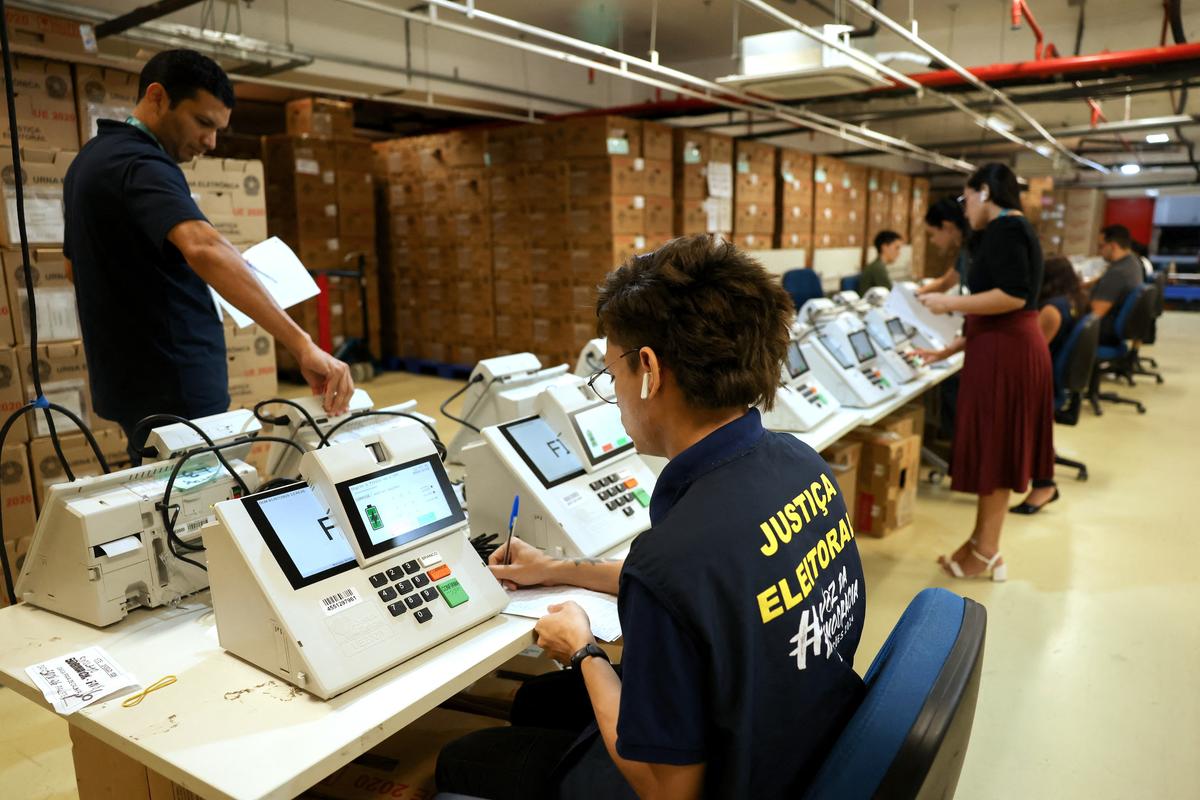 Brazil Denies Visas to 2 US State Department Officials Ahead of Election