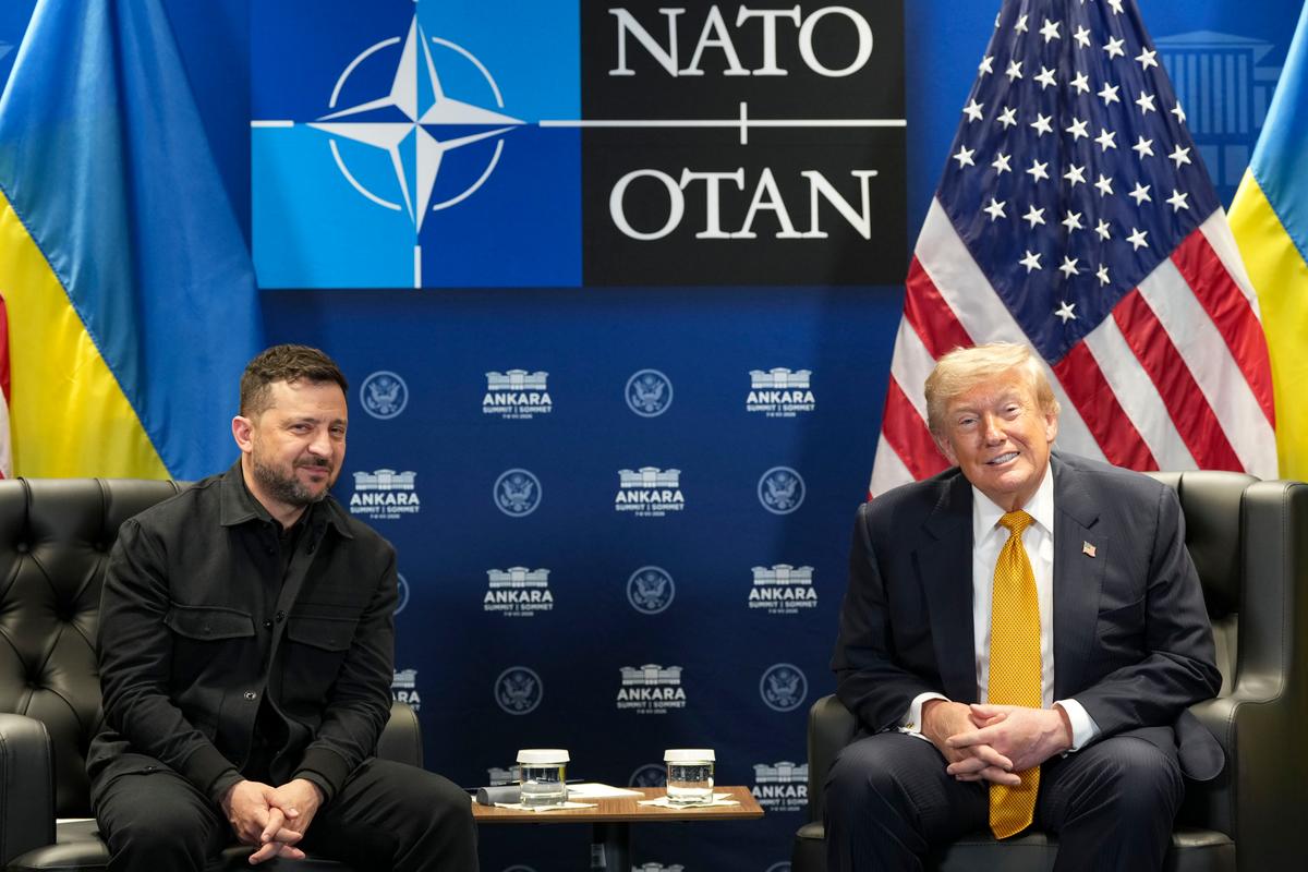 Ukrainian President Zelenskyy Arrives in US for Meeting With Trump
