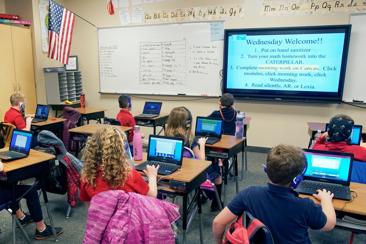 More States Move to Limit Screens in Schools Ahead of New School Year