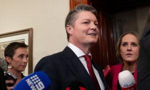 New Victorian Premier Moves to Ban Abusive Customers From Retail Outlets
