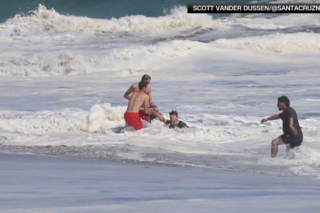 Trump Invites California Teen Lifeguard Who Rescued Boy to White House