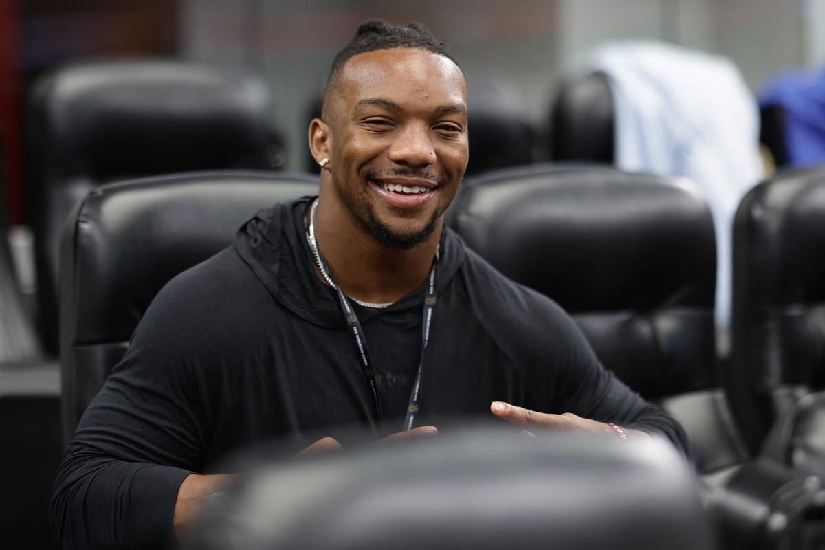 Bijan Robinson Signs Record-Breaking Extension With Falcons