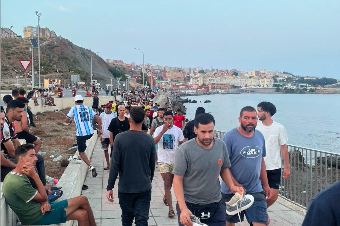 Morocco’s Islamist and Leftist Parties Criticize Government Over Ceuta, Media Suspect Algeria