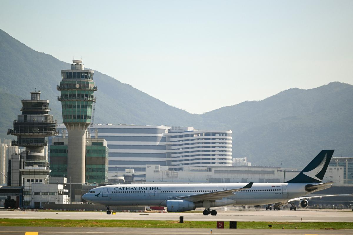 Hong Kong Tightens Screening of Chinese Passengers Traveling to US Ahead of CCP’s New Exit Ban