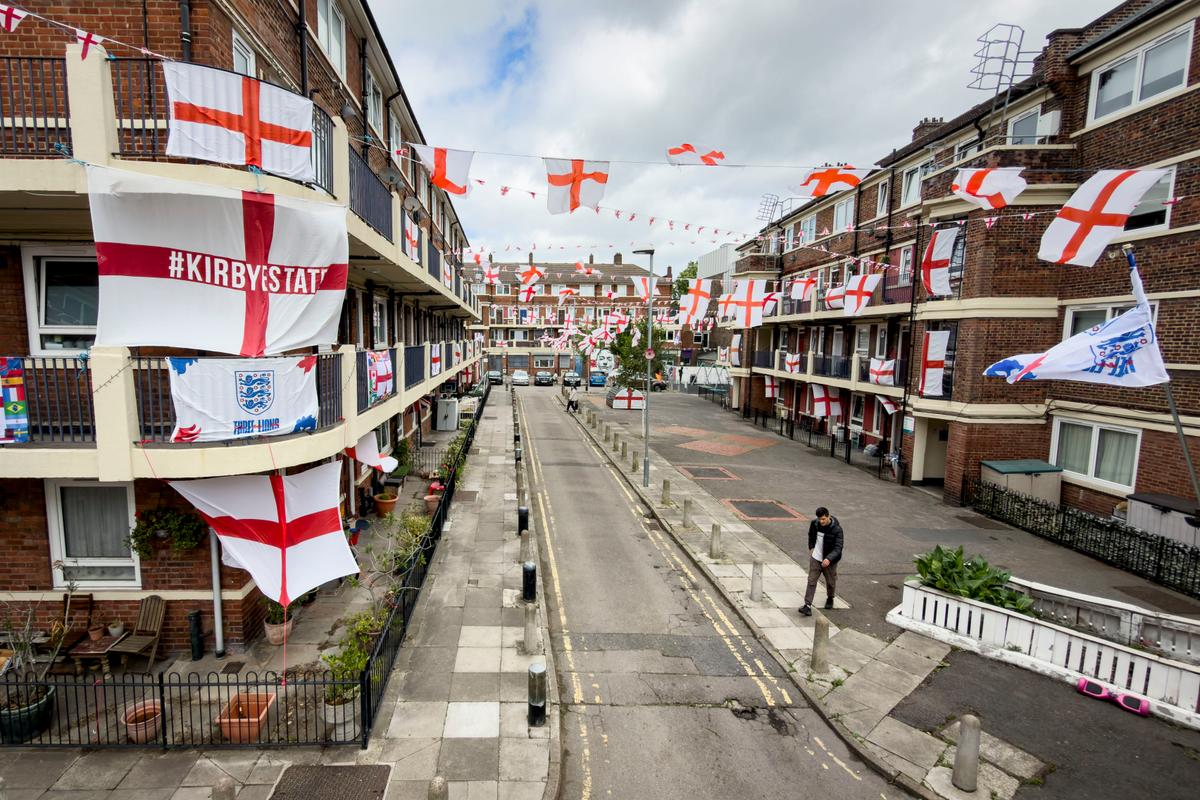 Sunshine, Soccer Give UK Economy Summertime Spur
