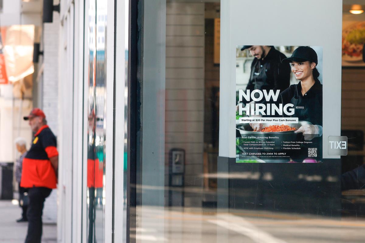 Why Teens Are Struggling to Find Summer Jobs