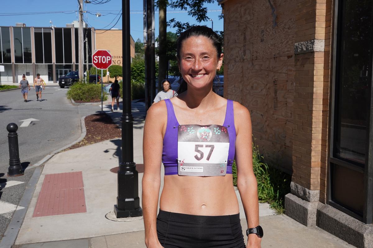 First place women's runner Skylar Musa at the 20th Run 4 Downtown in Middletown, N.Y., on Aug. 15, 2026. (Oliver Mantyk/The Epoch Times)