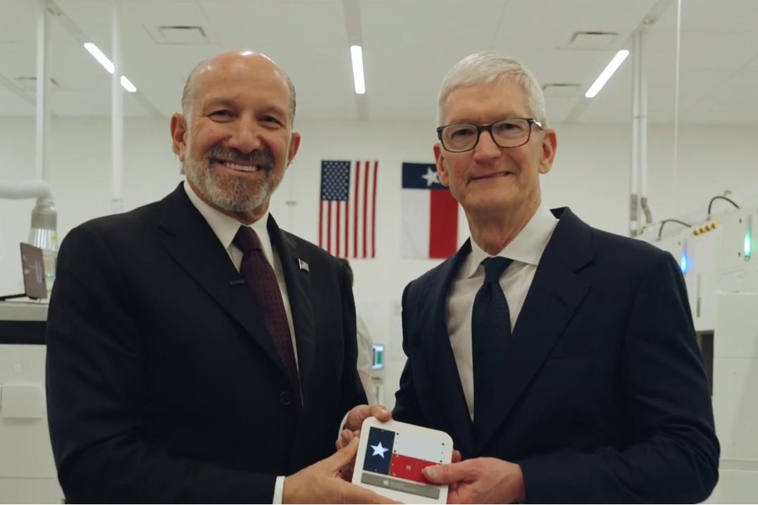 Lutnick Says Trump Administration Told Apple It Opposes Buying Chinese Memory Chips