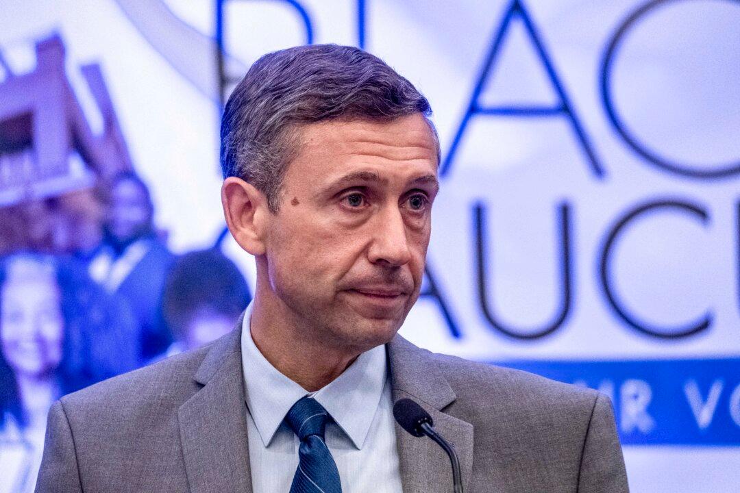 Democrats Put Their ‘Big Tent’ Claim to the Test at DNC’s Summer Meeting