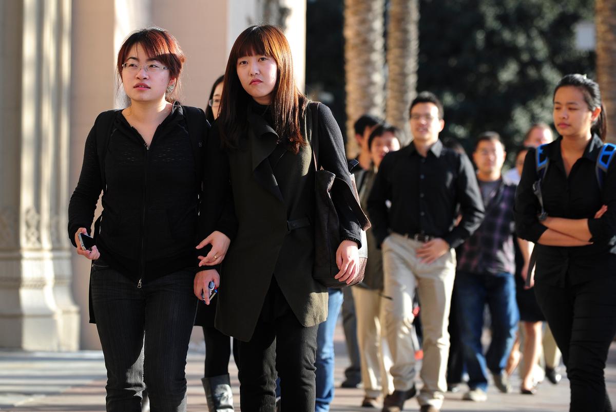 USC students in Los Angeles, Calif., on April 18, 2012. (Frederic J. Brown/AFP via Getty Images)