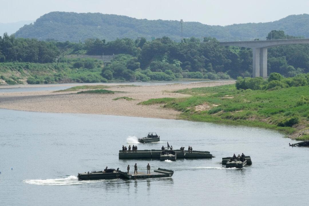 US, South Korea Trim Military Exercises After Trump Orders Scale-Back