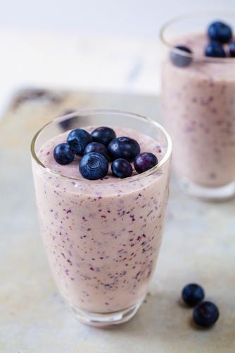 Anti-inflammatory smoothie with blueberries. (<a href="http://www.shutterstock.com/pic-242138401/stock-photo-blueberry-smoothie.html?src=AMcR6-gOe8lIFykLteEKGA-1-12&ws=1" target="_blank">Shutterstock</a>)