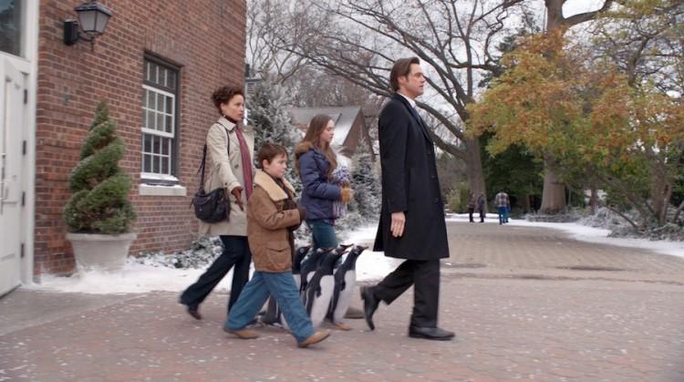<a><img src="https://www.theepochtimes.com/assets/uploads/2015/09/Mr.Poppestay29.jpg" alt="FAMILY OUTING: Thomas (Jim Carrey), Amanda (Carla Gugino), Billy (Maxwell Perry Cotton), Janie (Madeline Carroll) in the comedy 'Mr. Popper's Pinguins.' (Courtesy Twentieth Century Fox Film Corporation)" title="FAMILY OUTING: Thomas (Jim Carrey), Amanda (Carla Gugino), Billy (Maxwell Perry Cotton), Janie (Madeline Carroll) in the comedy 'Mr. Popper's Pinguins.' (Courtesy Twentieth Century Fox Film Corporation)" width="575" class="size-medium wp-image-1802557"/></a>