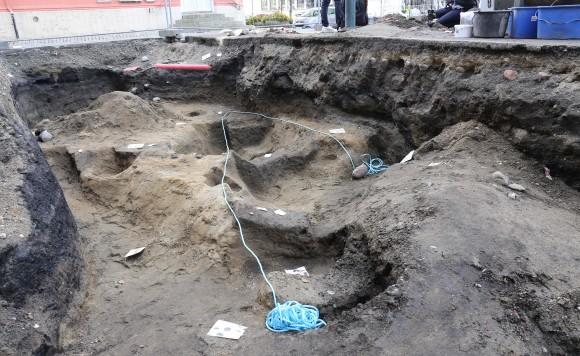 Remains of what archeologists believe is a Viking boat grave uncovered in the city of Trondheim, Norway, by a team at the Norwegian Institute for Cultural Heritage Research. (NIKU)