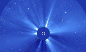 ‘Halloween Comet’ Breaks Apart After Flying Close to Sun