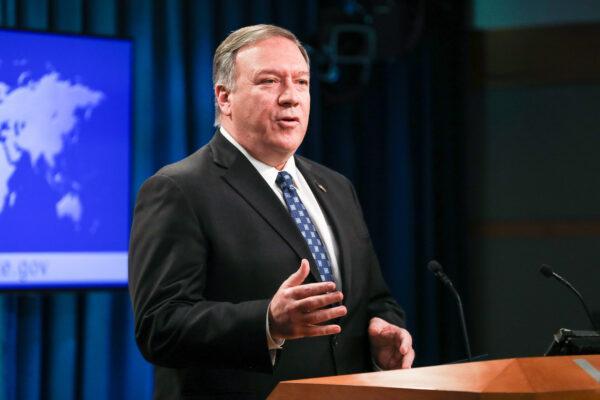U.S. Secretary of State Mike Pompeo holds a press briefing in Washington on Jan. 7, 2020. (Charlotte Cuthbertson/The Epoch Times)