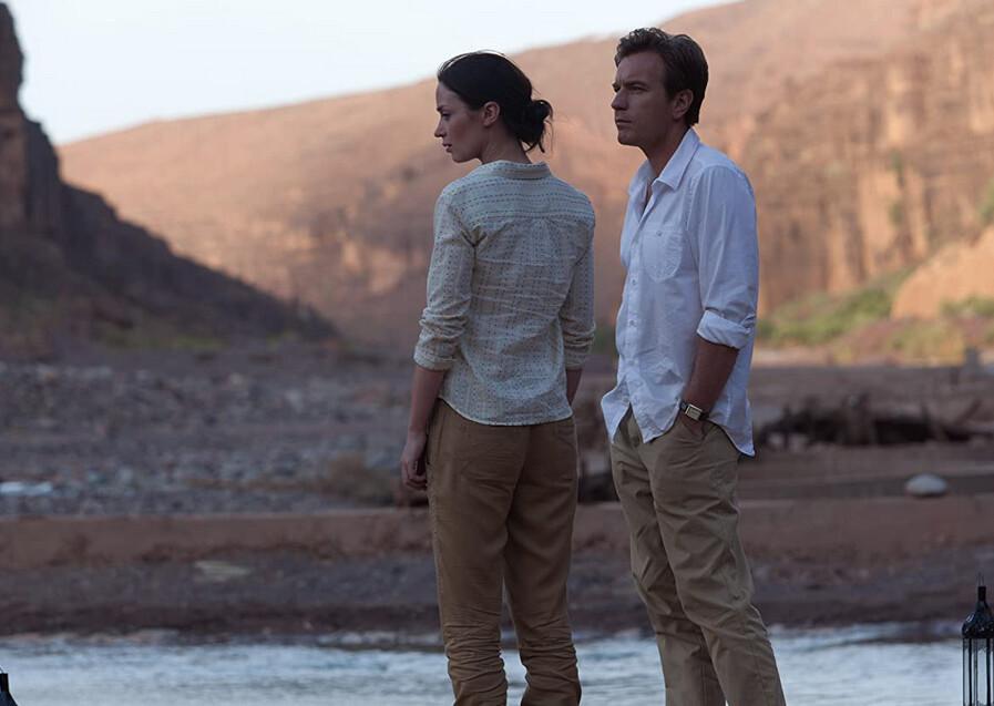 Harriet (Emily Blunt) and Fred (Ewan McGregor) observing a modern-day miracle of sorts, in “Salmon Fishing in the Yemen.” (CBS Films Inc.)