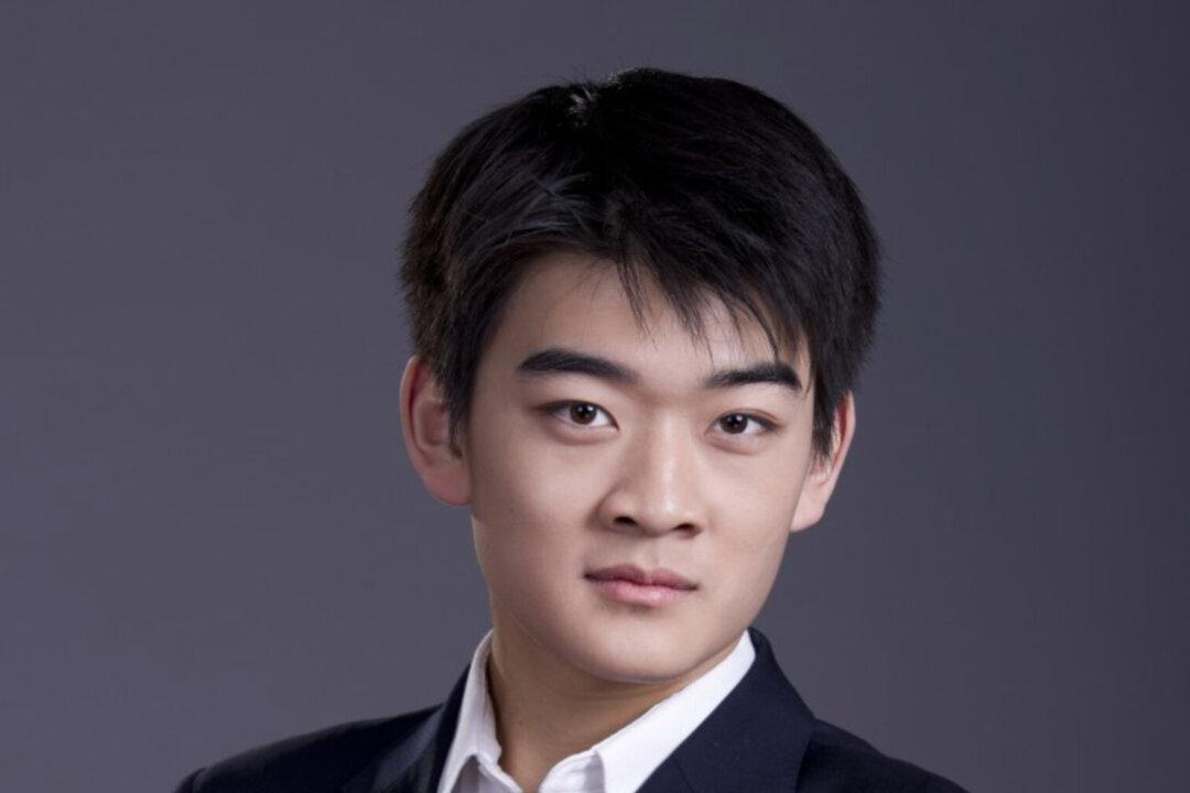 Artist Profile: Mr. Vorathol Sae-Li