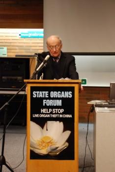 Author and international human rights lawyer David Matas speaks at the forum on forced organ harvesting in China on Jan. 19, 2013 at the University of Alberta in Edmonton. (The Epoch Times)