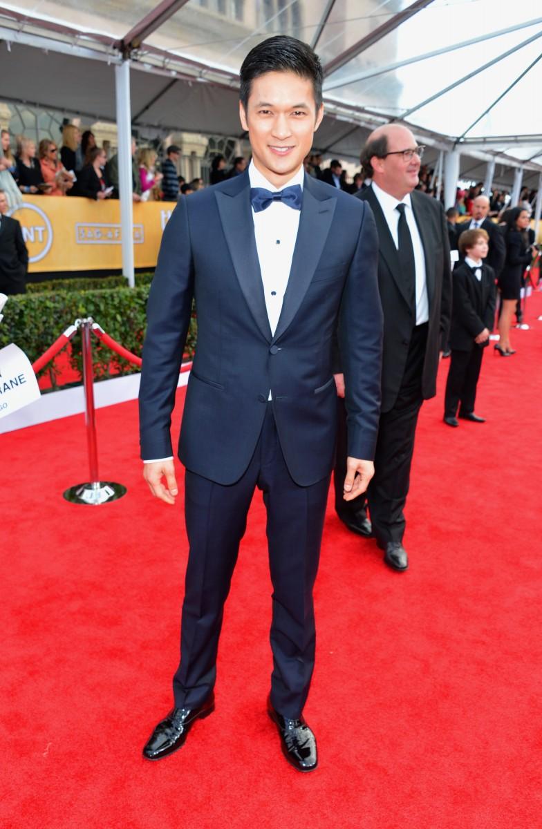Stars Favor Blue at the 19th Annual SAG Awards
