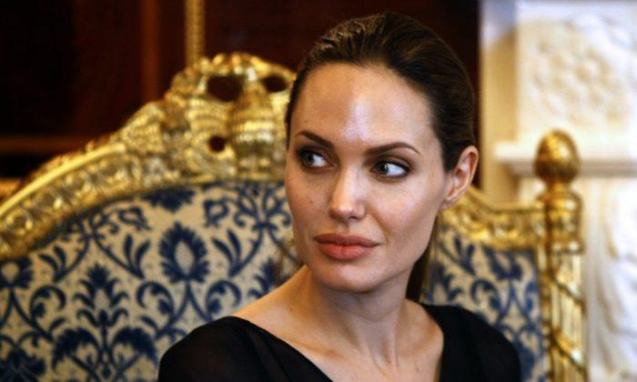 Angelina Jolie: Congo Women, Girls Meet Actress 