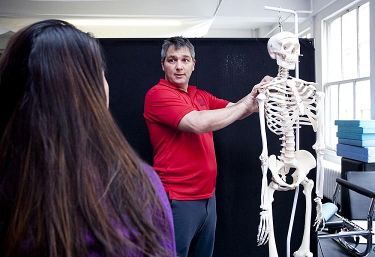 Lessons in Posture From the Muscle Mechanic