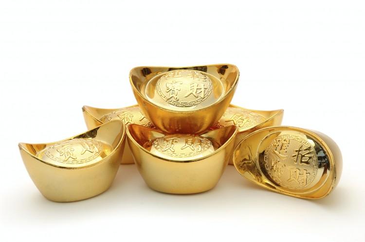 Chinese Idiom: Greed Over Small Gains Brings Big Losses