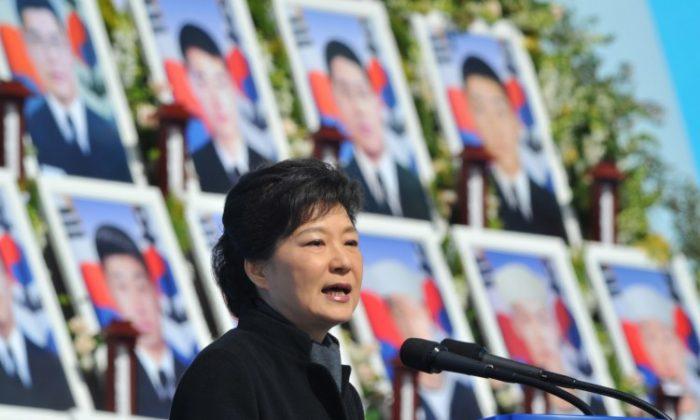 South Korean President Stumbles in First Month on Job 