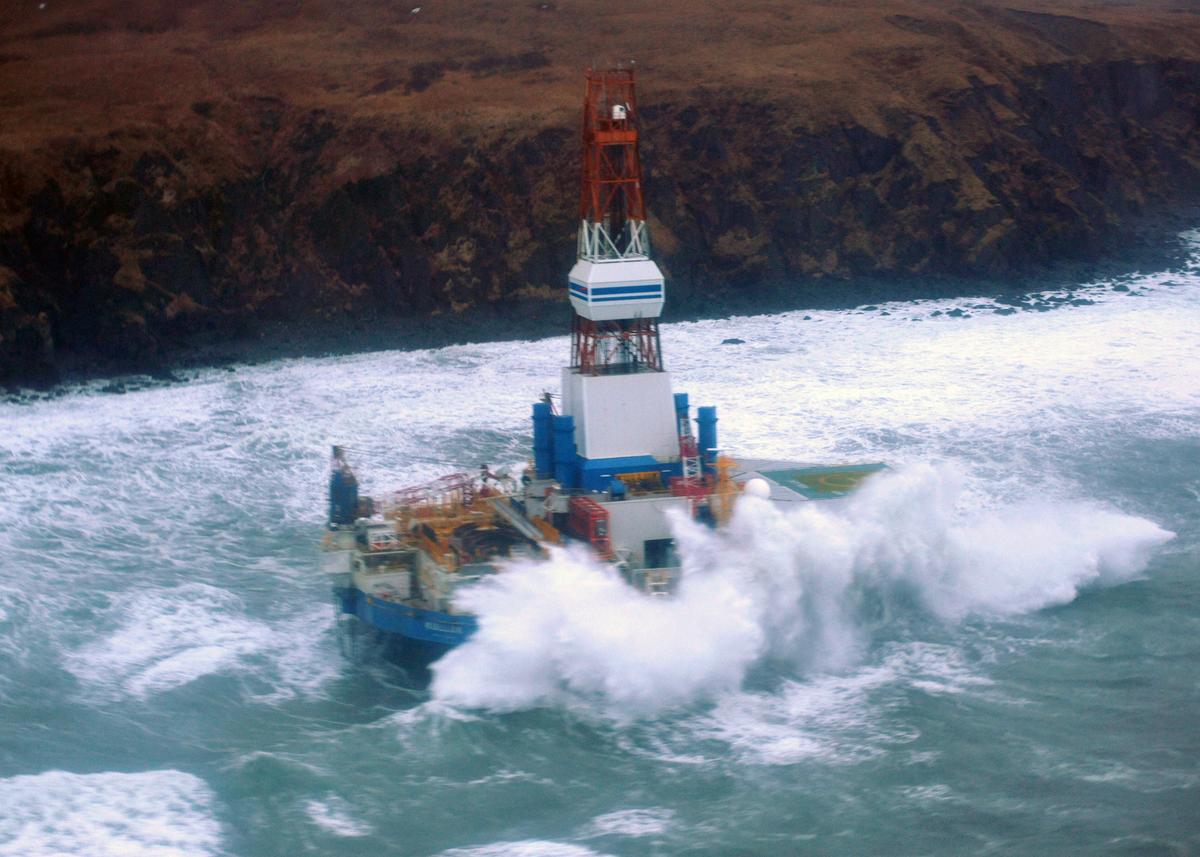ConocoPhillips Suspends Alaska Oil Drilling
