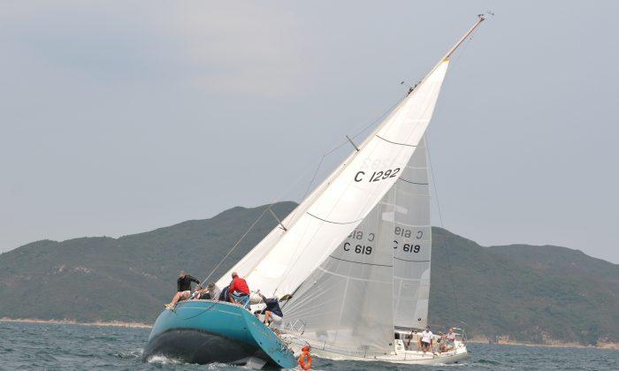 Gusts Knock-out Boats From Hong Kong Yacht Racing