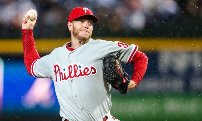 Video Shows Roy Halladay Flying Low in Plane Days Before Crash