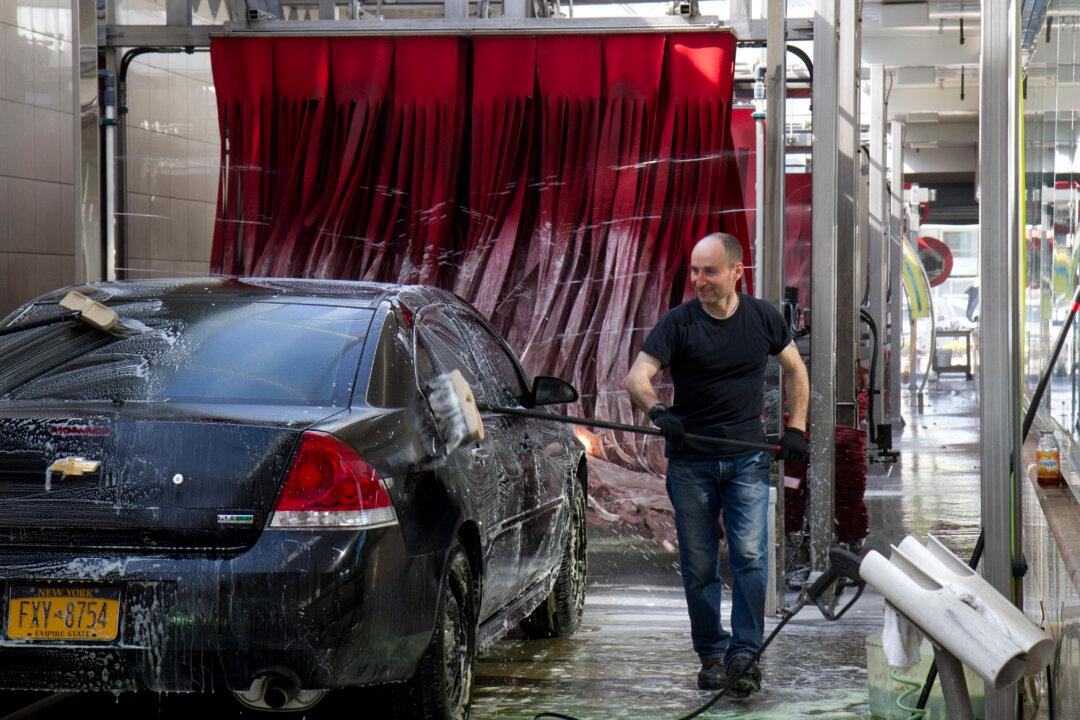 Sixth New York City Car Wash Joins Union
