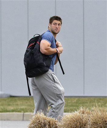 Tim Tebow Dolphins: Unnamed Sources Deny Rumors
