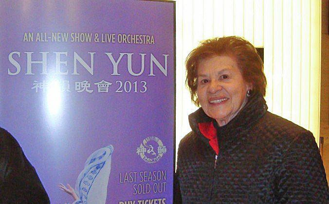 Former Orchestra Director Praises Shen Yun’s Orchestra