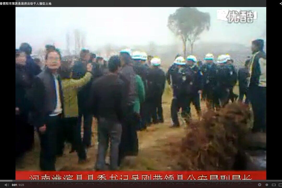 Farmers Injured for Protesting Land Seizure in China (With Video)