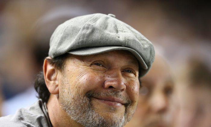 Billy Crystal Pilot: Crystal Will Star in New Comedy Series