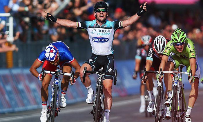 Cavendish Wins Stage One of 2013 Giro d’Italia