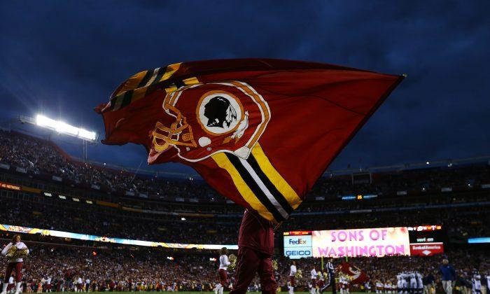 Redskins Name Change Urged by Lawmakers