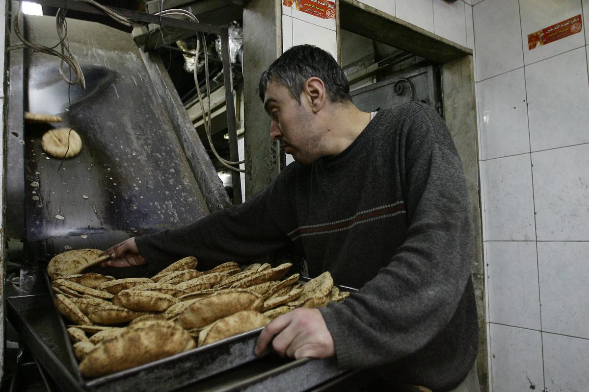 Snapshots of an Ailing Syrian Economy