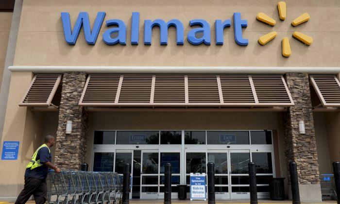 Woman Banned From Texas Walmart for Eating Half a Cake