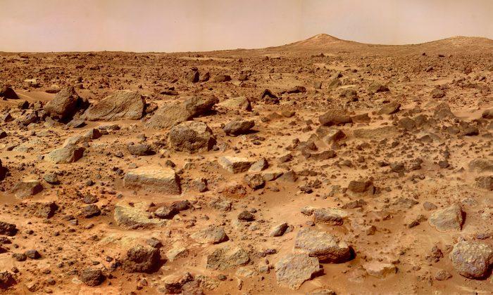 Living on Mars: What Would it be Like? 